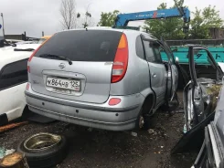 Nissan Tino. QG18 ����