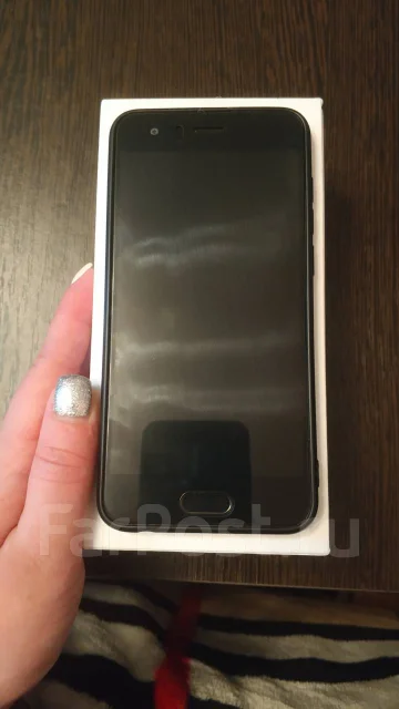 Honor 9. �/�, ������, 3G, 4G LTE, Dual-SIM, NFC ����