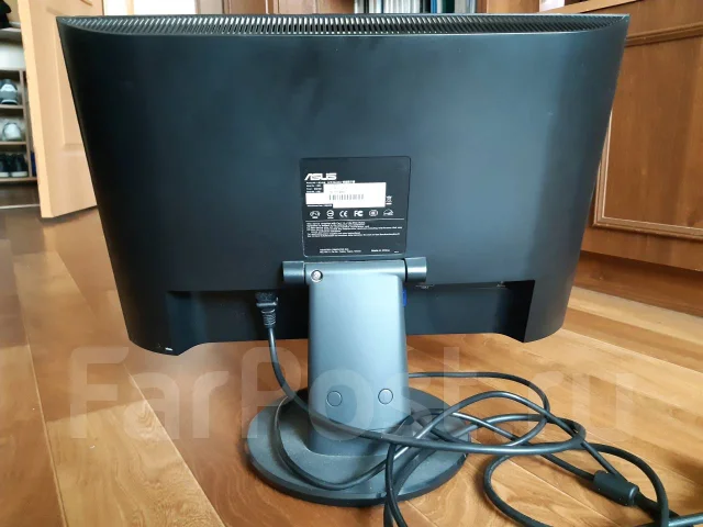 Asus. 19" ����