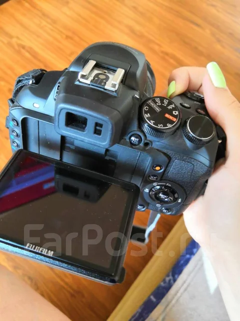 Fujifilm FinePix HS25EXR. ���: 14� � ����� ����
