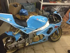 Suzuki GSX-R 1000R. 1 000����. ��., ��������, ���, � �������� ����