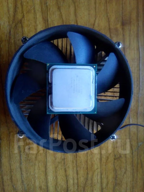 Intel Celeron E3300 ����