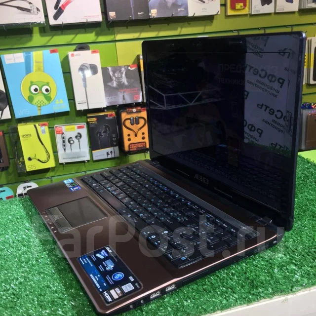 Asus K53S. 15.6", 2 400����, ��� 4 ��, ���� 320���, WiFi: 1, Bluetooth: 1, ����������� �� 2��. ����