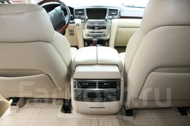 Lexus LX570. �������, 4wd, 56.6 (367��.�.), ������, 162 000����. �� ����