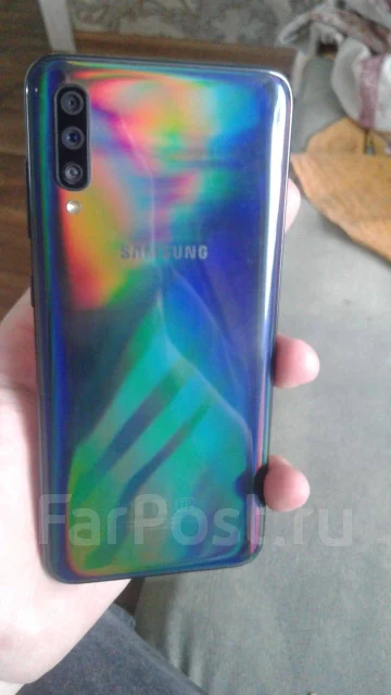 Samsung Galaxy A70. �/�, ������, 3G, 4G LTE, Dual-SIM, ����������, NFC ����