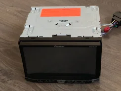 Pioneer AVH-X4700DVD ����