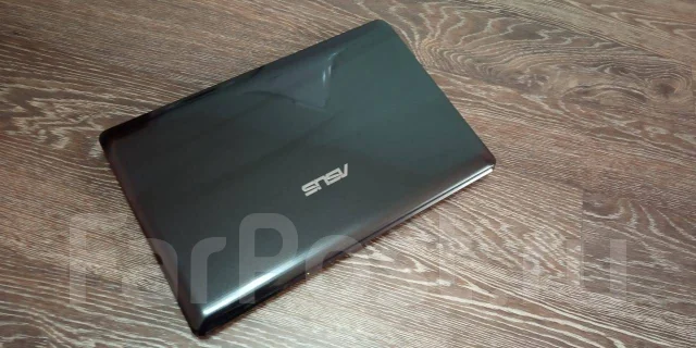 Asus A52JE. 15.6", 2,4����, ��� 4 ��, ���� 320���, WiFi: 1, ����������� �� 1��. ����