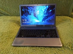 Samsung 355V5C. 15.6", 1,9����, ��� 8 ��, ���� 1 024���, WiFi: 1, Bluetooth: 1, ����������� �� 6��. ����