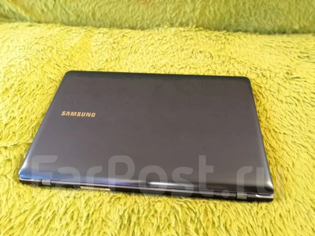 Samsung 355V5C. 15.6", 1,9����, ��� 8 ��, ���� 1 024���, WiFi: 1, Bluetooth: 1, ����������� �� 6��. ����