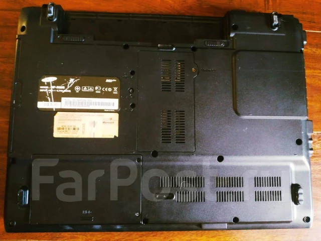 Samsung R. 15.4", 1 600����, ��� 2048 ��, ���� 120���, WiFi: 1, Bluetooth: 1, ����������� �� 1��. ����