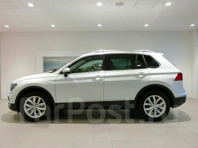 Volkswagen Tiguan. �������, 4wd, 2.0 (150��.�.), ������, �/�. ��� ����� �� ���������� ����