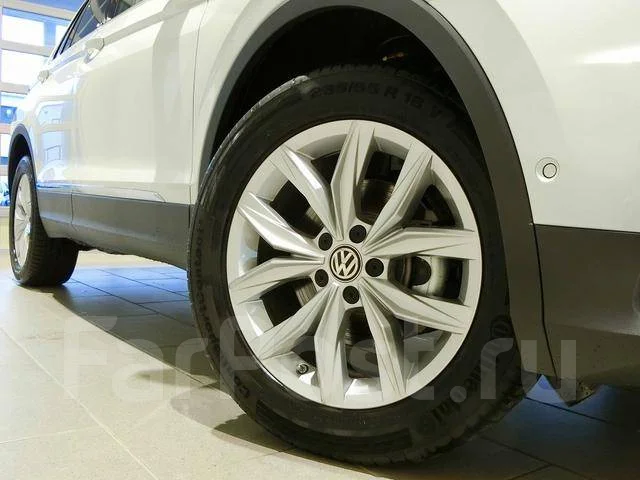 Volkswagen Tiguan. �������, 4wd, 2.0 (150��.�.), ������, �/�. ��� ����� �� ���������� ����