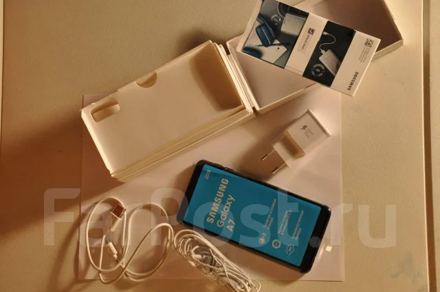 Samsung Galaxy A7 2018. �/�, ������, 3G, 4G LTE, Dual-SIM, NFC ����