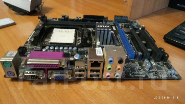 Socket AM3 ����
