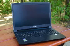 Thunderobot. 15.6", ��� 8 ��, ���� 1 128���, WiFi, Bluetooth ����