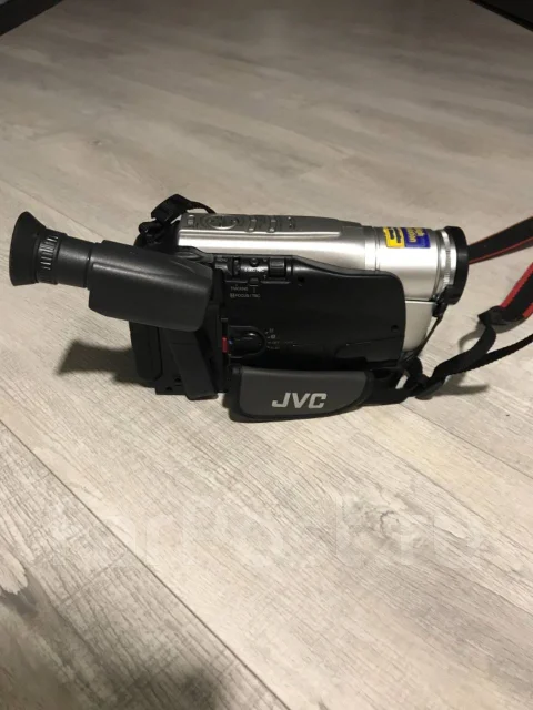 JVC ����