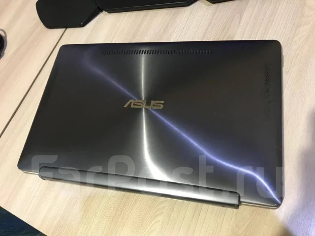 Asus Transformer Book TX300CA. 13.3", ��� 4 ��, WiFi: 1, Bluetooth: 1 ����