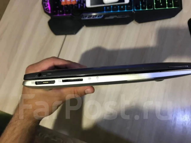 Asus Transformer Book TX300CA. 13.3", ��� 4 ��, WiFi: 1, Bluetooth: 1 ����