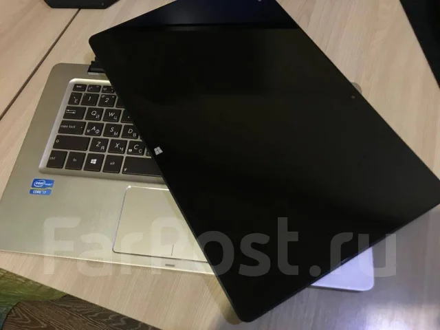 Asus Transformer Book TX300CA. 13.3", ��� 4 ��, WiFi: 1, Bluetooth: 1 ����