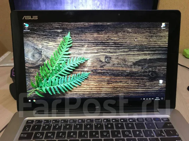 Asus Transformer Book TX300CA. 13.3", ��� 4 ��, WiFi: 1, Bluetooth: 1 ����