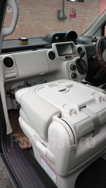 Toyota Spade. �������, ��������, 1.5 (109��.�.), ������, 50 000����. �� ����