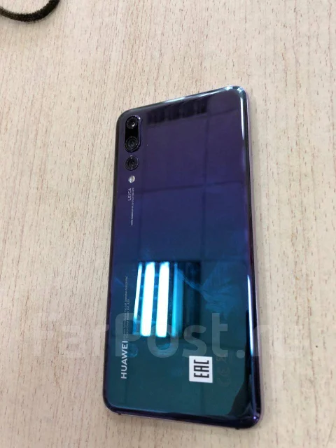 Huawei P20 Pro. �/�, ����������, 3G, 4G LTE, Dual-SIM, NFC ����