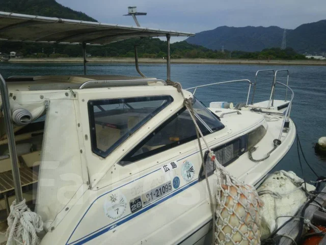 Yamaha F-24. 1992 ���, ����� 7,2��., ��������� ������������, 230��.�., ������ ����