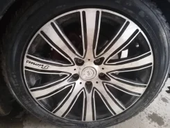 Ridler. 7.5x17", 5x114.3 ����
