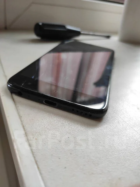 Xiaomi Mi A1. �/�, ������, 3G, 4G LTE, Dual-SIM, ����������, NFC ����