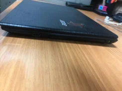 Acer Aspire E5-573-331J. 15.6", 2 200,0����, ��� 4 ��, ���� 500���, WiFi, Bluetooth, ����������� �� 5��. ����