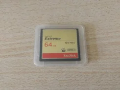 CompactFlash. ����