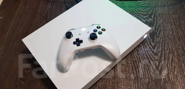 Microsoft Xbox One X ����