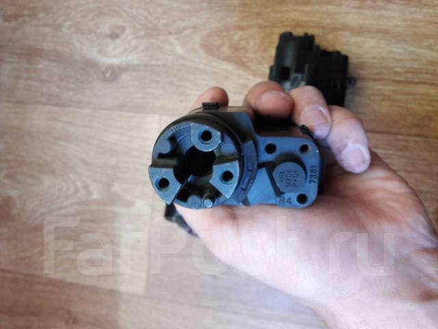 Моторчик складывания зеркал Toyota, Lexus правый. Оригинал купить в ...