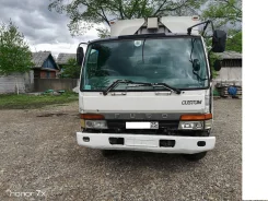 Mitsubishi Fuso Fighter ����