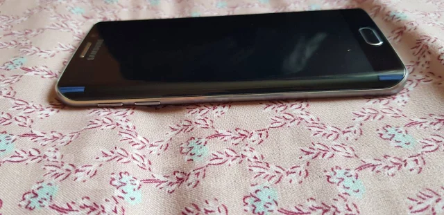 Samsung Galaxy S6 Edge. �/�, ������, 3G, 4G LTE, Dual-SIM, ����������, NFC ����