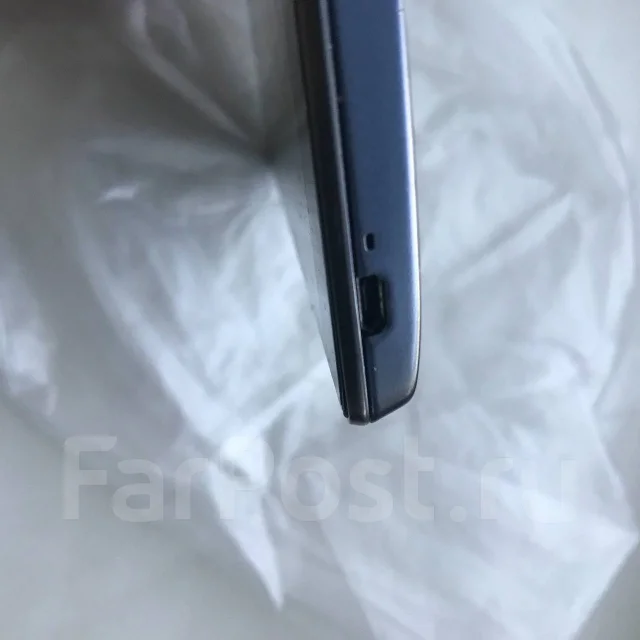 Philips Xenium W737. �/� ����