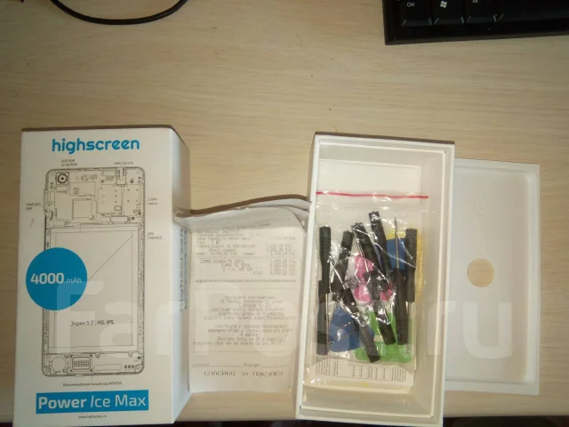 Highscreen Power Ice. �/�, �������, 3G, 4G LTE, Dual-SIM ����