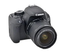 Canon EOS 600D Kit