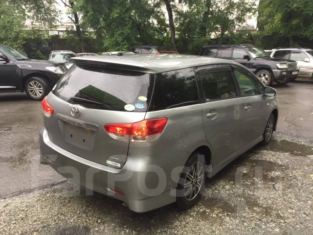 Toyota Wish. ��������, 4wd, 1.8 (130��.�.), ������, 123����. ��, �/�. ��� ����� �� ������������ ����