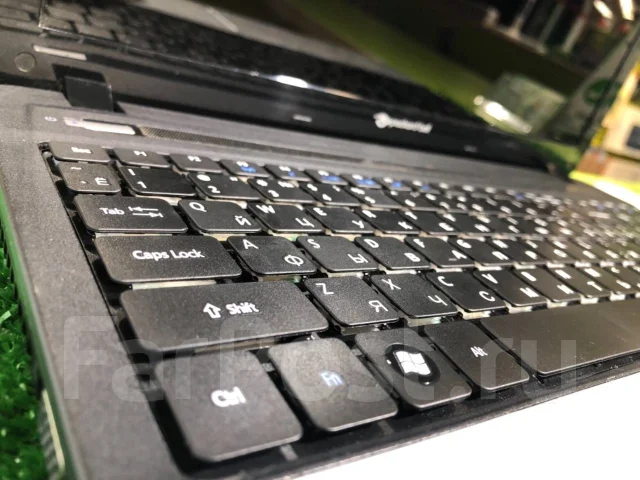 Packard Bell EasyNote TE11-HC. 15.6", 2,3����, ��� 4 ��, ���� 320���, WiFi: 1, Bluetooth: 1, ����������� �� 2��. ����