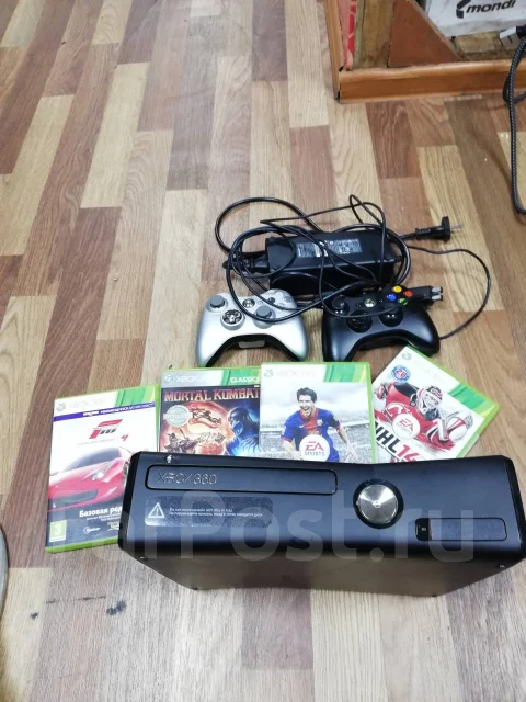 Microsoft Xbox 360 Slim ����