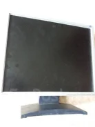 BenQ. 17" ����