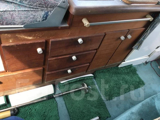 Bayliner. 1990 ���, ����� 8��., ��������� ������������, 220��.�., ������ ����