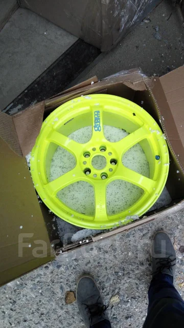 RAYS Gram Lights 57D. 9.5x18", 5x114.3, ET12 ����