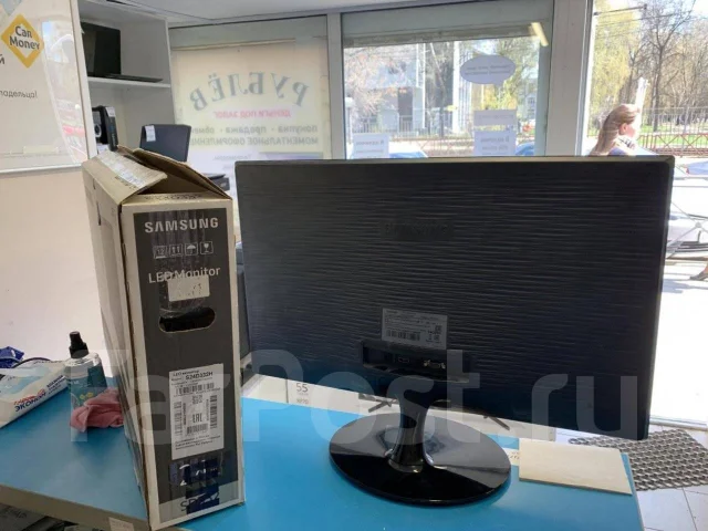 Samsung. 24" ����