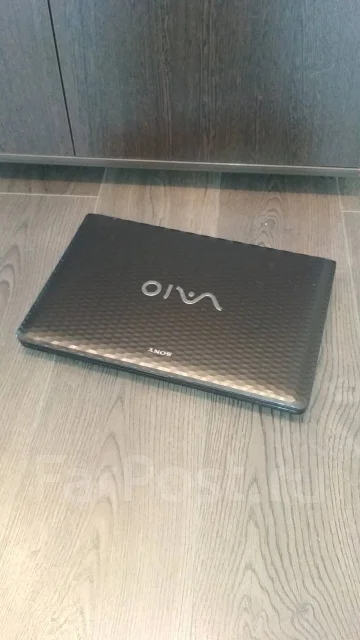 Sony VAIO VPC-EH2S1R. 2,5����, WiFi: 1, Bluetooth: 1, ����������� �� 1��. ����