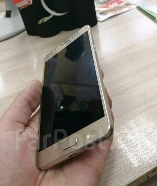 Samsung Galaxy J5 2016. �/� ����