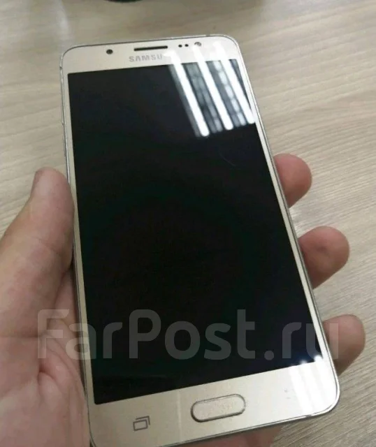 Samsung Galaxy J5 2016. �/� ����