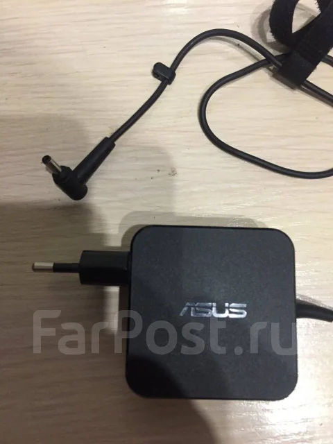 Asus R. 15.6", 1,5����, ��� 4 ��, ���� 320���, WiFi: 1, Bluetooth: 1, ����������� �� 3��. ����