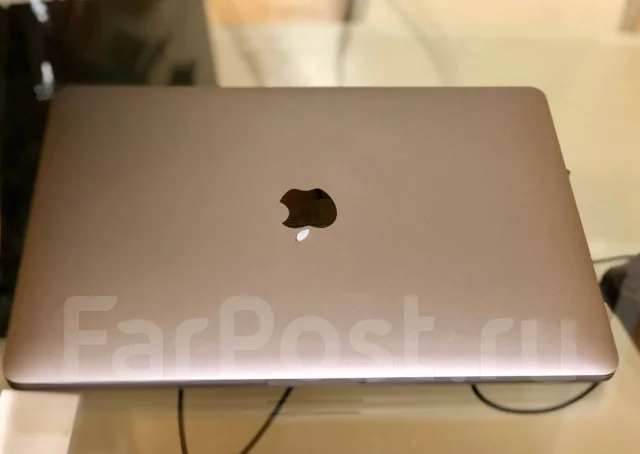 Apple MacBook ����